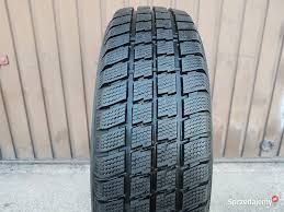 215/70R15C (109/107S) Kingstar W410 Téli kisteher